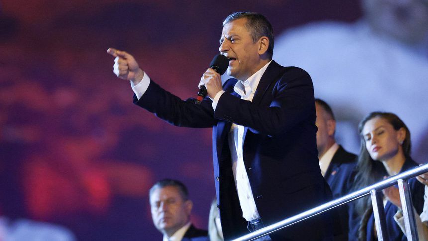 Veriden anlam üreten siyaset