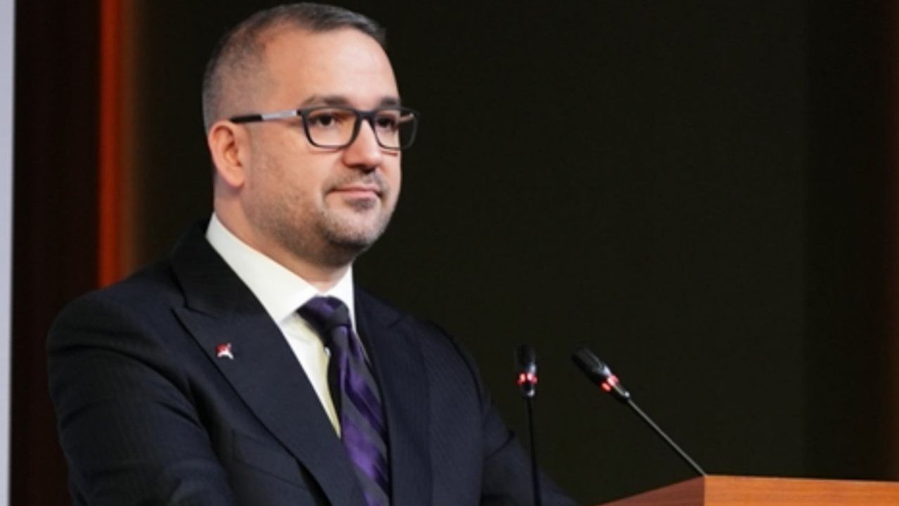 Karahan Londra'da konuştu: Enflasyon beklentilerindeki bozulma sınırlı kalmaya devam ediyor