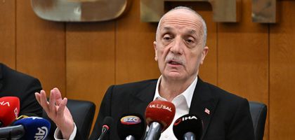 TÜRK-İŞ Başkanı Atalay: Ben aynı yerdeyim, bir düzenleme olursa değerlendiririz