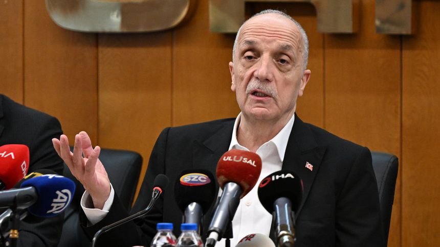 TÜRK-İŞ Başkanı Atalay'dan sert eleştiri: Ülke kimsenin babasının çiftliği değil