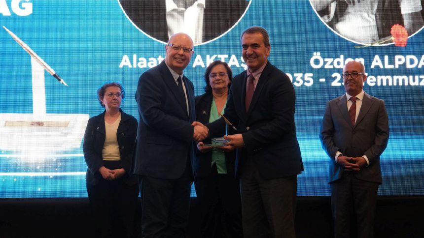 EMD 2024 Ödülleri sahiplerini buldu: Nasıl Bir Ekonomi’ye 2 ödül