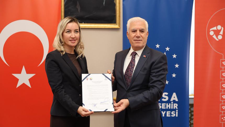 Bursa Büyükşehir’den ‘Sanayide Kadın Eli Projesi’ne destek