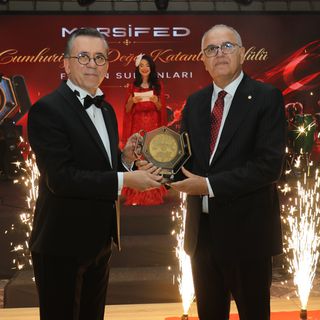 MARSİFED’den Filenin Sultanları’na Cumhuriyet ödülü