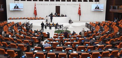 Site aidatlarına fren kanunlaşıyor!