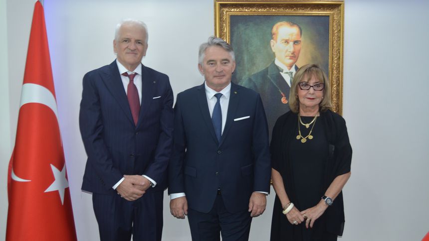 Bosna-Hersek Antalya Fahri Konsolosluğu açıldı