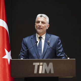 Bakan Bolat: 500 milyar dolarlık ihracata ulaşmak elimizde