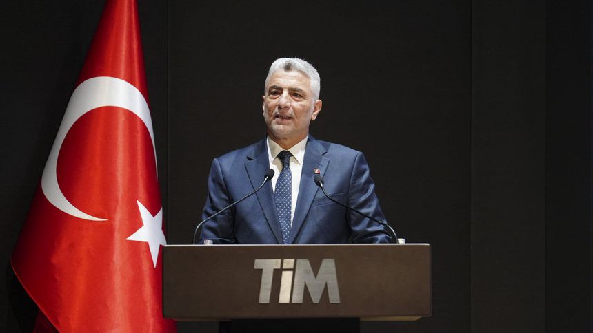 Bakan Bolat: 500 milyar dolarlık ihracata ulaşmak elimizde