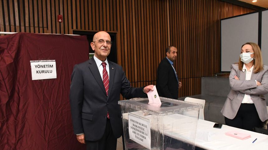 İzmir Ticaret Borsası’nda Başkan Ömer Gökhan Tuncer oldu