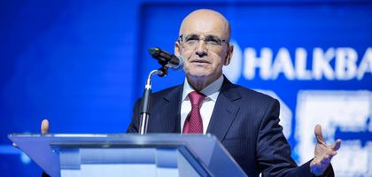 Şimşek: Enflasyon düşüyor, düşmeye devam edecek