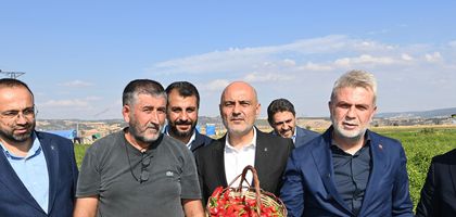 Başkan Görgel; Maraş biberi hasadımız hayırlı ve bereketli olsun