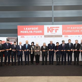 Kayseri Mobilya Fuarı ziyaretçilerini ağırlamaya devam ediyor
