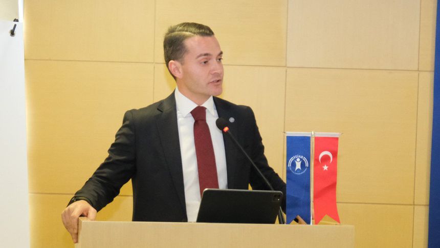 EGİAD Başkanı Özhelvacı: Uluslararası ticaret KOBİ’ler için tercih değil zorunluluk