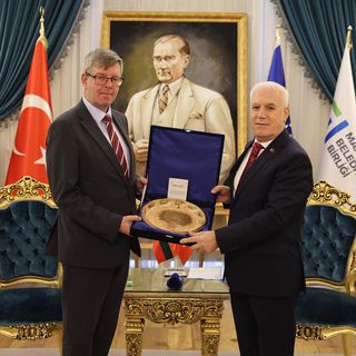 Litvanya’dan Bursa’ya işbirliği daveti