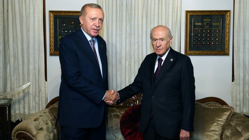 Erdoğan, Bahçeli ile görüştü