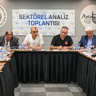 Marketlere 'kurban' tepkisi: Bu kadar hayvanı aynı anda kesecek mezbaha yok
