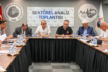 Marketlere 'kurban' tepkisi: Bu kadar hayvanı aynı anda kesecek mezbaha yok