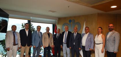 Şener Gençer: Egeli sanayiciler, ihracat kayıtlarını kendi bölgelerinde görmek istiyor