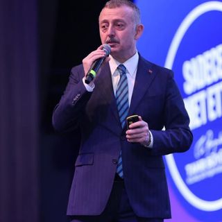 Büyükakın: Toplu taşımanın formunu değiştirmemiz gerekiyor