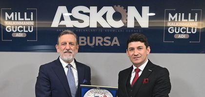 İbrahim Burkay: Dünyayı doğru okuyanlar oyunun içinde kalacak