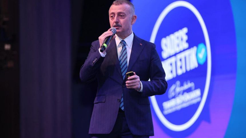 Büyükakın: Toplu taşımanın formunu değiştirmemiz gerekiyor