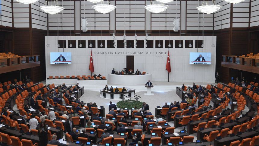 Ekonomik düzenlemeler içeren kanun teklifi Meclis'te kabul edildi