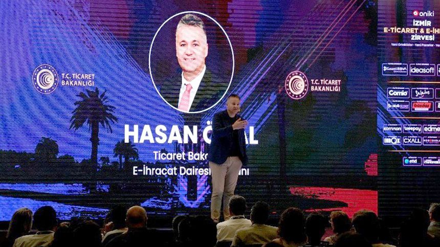 E-ticaretin geleceği İzmir'de konuşuldu