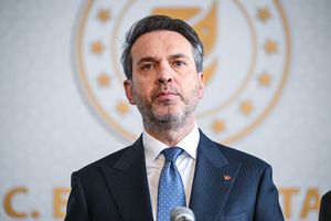 Bayraktar: Yenilenebilir enerjide yeni bir yatırım dönemine kapı aralıyoruz
