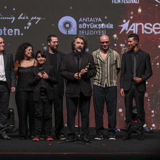 Altın Portakal ‘Tavşan İmparatorluğu’nun oldu