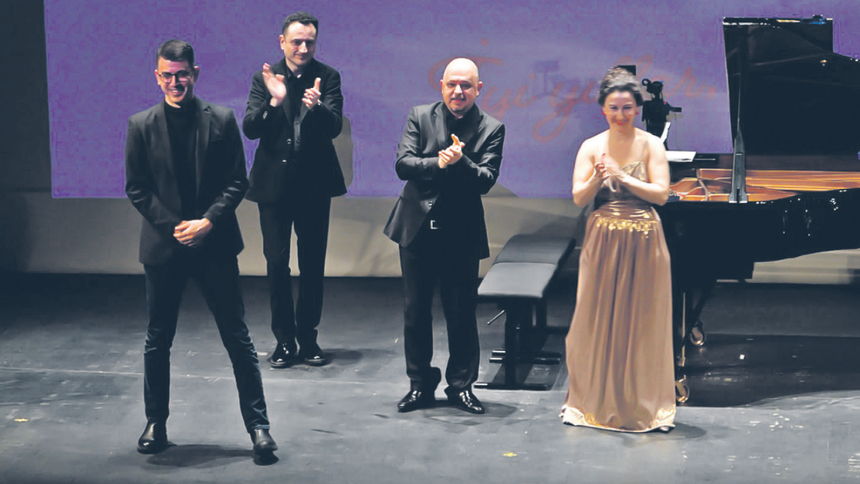 yeni yıl konser geleneğini oluşturacak bir adayımız var