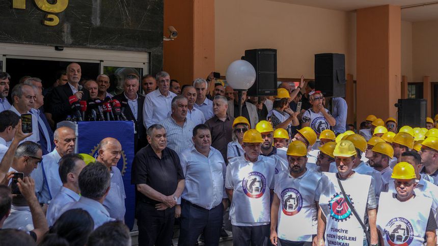 Eylemler başlayabilir, TÜRK-İŞ yönetimi topluyor