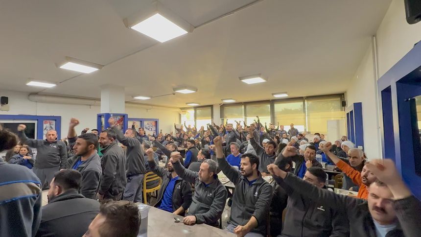 Metal işçisinden MESS’e protesto