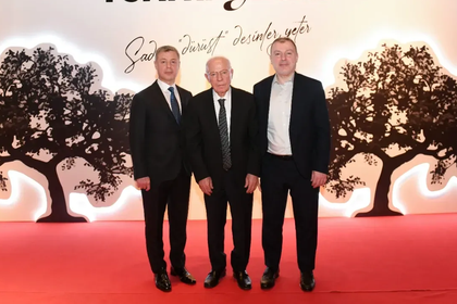 3 kardeş işlerini  sessiz sedasız ayırdı  aileyi ‘tutkal’ bağladı