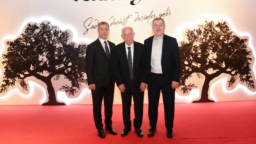 3 kardeş işlerini  sessiz sedasız ayırdı  aileyi ‘tutkal’ bağladı