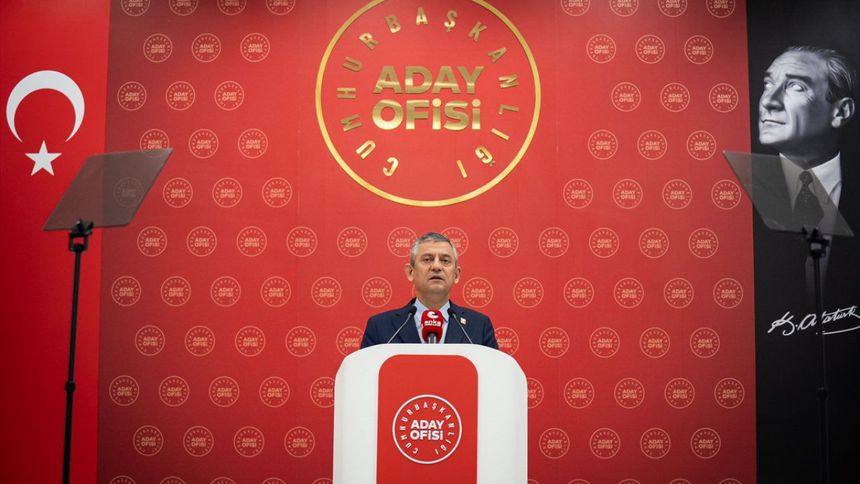 Özgür Özel: 'Bütünleşik Gençlik Güvencesi' paketini gençlerin değerlendirmelerine sunacağız
