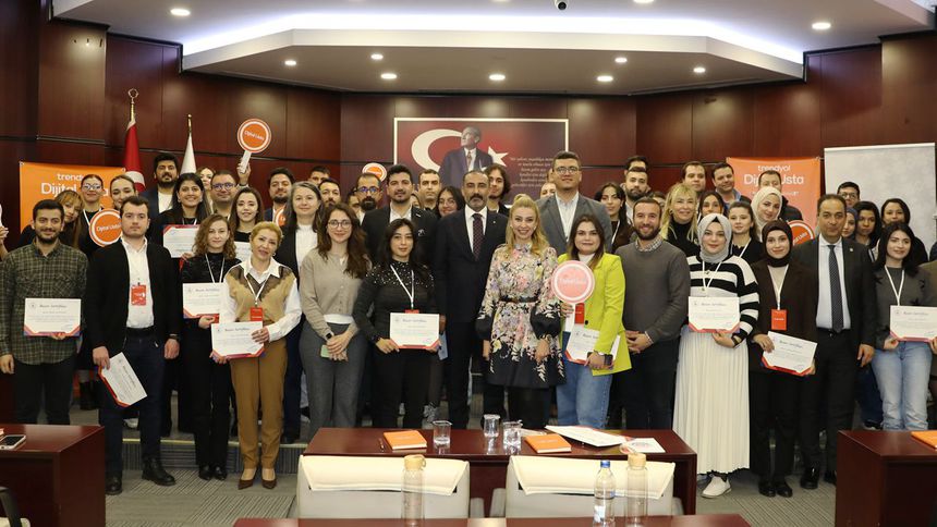 Dijital Usta’lar Gaziantep’te sahaya iniyor