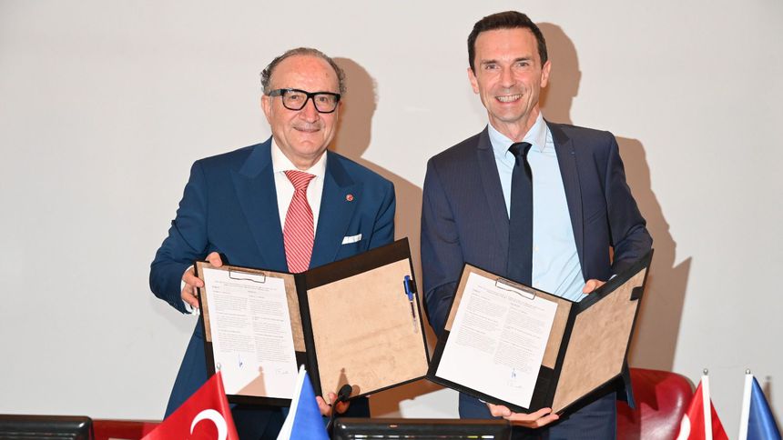 KSO, Fransa ile ticaret ve vize için iki protokol imzaladı