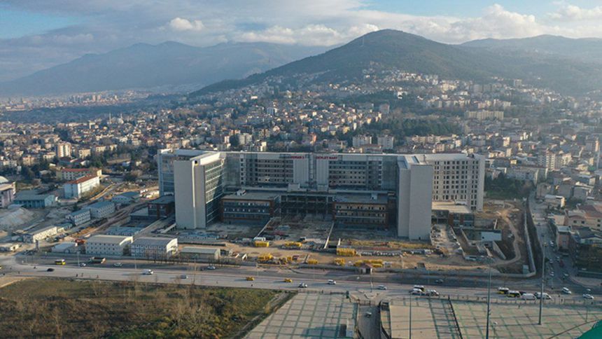 Sağlık tesislerinde yan hizmetler özel sektöre açılacak