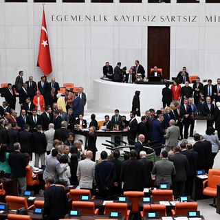 Sağlık düzenlemelerini de kapsayan kanun teklifi kabul edildi