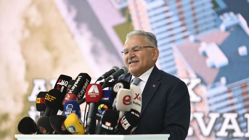 Sahabiye Kentsel Dönüşüm Projesi’nde anahtarlar teslim ediliyor