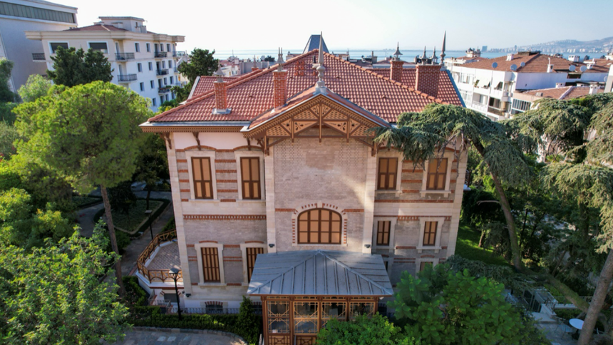 Arkas, İzmir’in bir kültür ve sanat  merkezi olması için yatırımlarına devam ediyor 