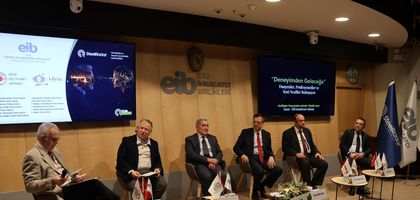 İzmir'de Deneyimden Geleceğe paneli yoğun katılım ile gerçekleşti