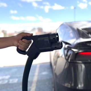 Türkiye'de elektrikli otomobil sayısı 330 bini aştı