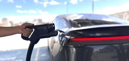 Elektrikli taşıt şarjı aylık 100 bin MWh seviyesini geçti