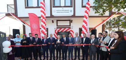 Dilovası’nda Köseler Halk Kütüphanesi hizmete açıldı