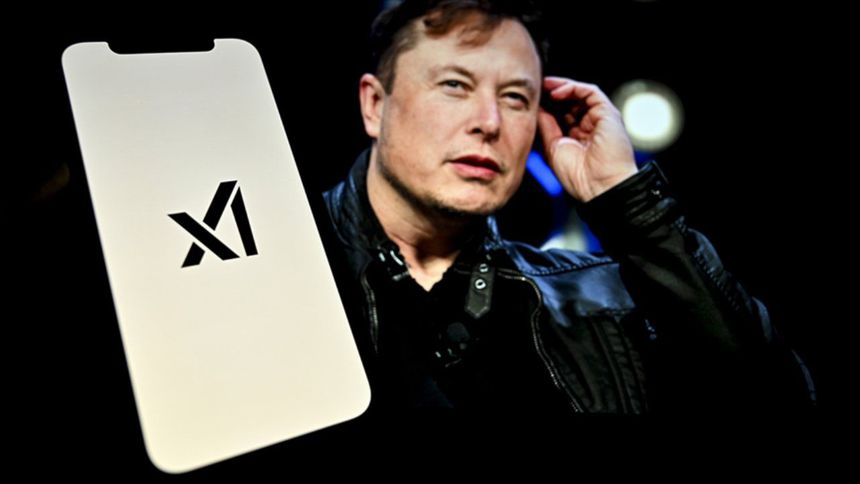 Elon Musk duyurdu: xAI, sosyal medya platformu X'i satın aldı