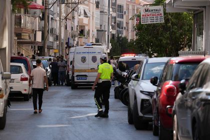 İzmir'de polis merkezine saldırı: 2 şehit, 2 yaralı