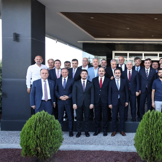 'Konya'ya serbest bölge kurulmalı, uçak seferleri artırılmalı'