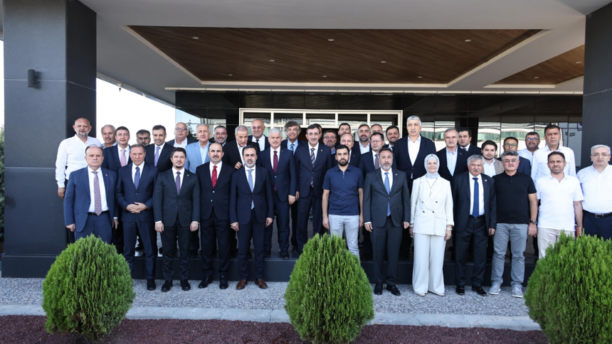 'Konya'ya serbest bölge kurulmalı, uçak seferleri artırılmalı'