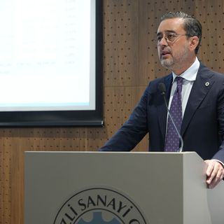 Selim Kasapoğlu: "Erken sanayisizleşme riskine karşı üretimi koruyacak adımlar şart"