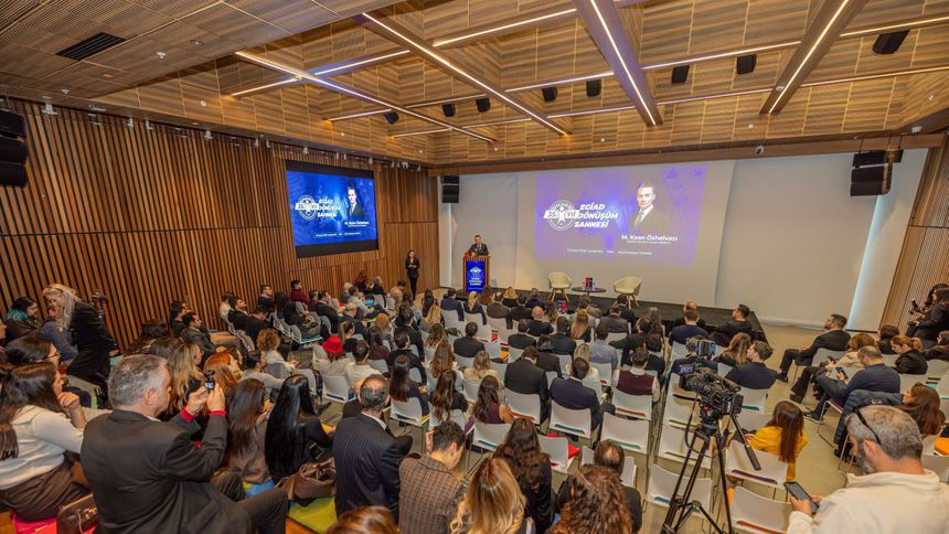 'EGİAD Dönüşüm Sahnesi' başladı